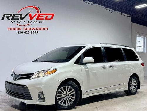 2020 Toyota Sienna XLE Premium