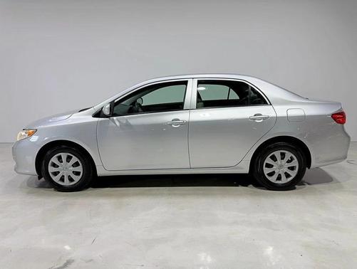 2009 Toyota Corolla LE