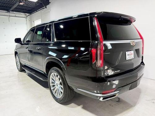2022 Cadillac Escalade ESV Premium Luxury