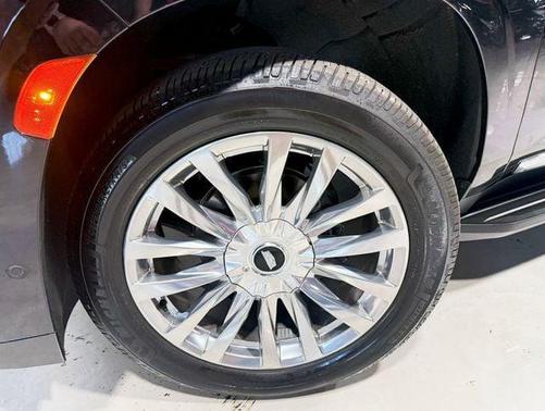 2022 Cadillac Escalade ESV Premium Luxury