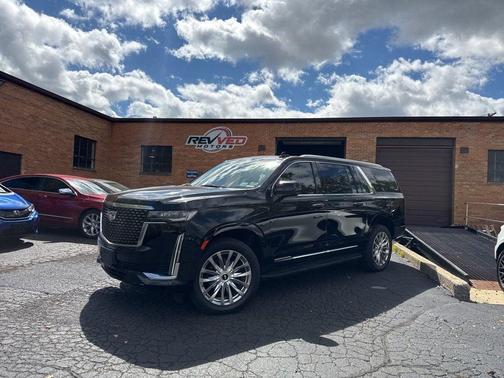 2022 Cadillac Escalade ESV Premium Luxury