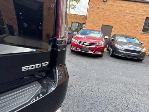 2022 Cadillac Escalade ESV Premium Luxury