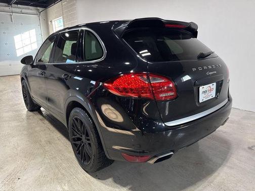 2014 Porsche Cayenne Cayenne