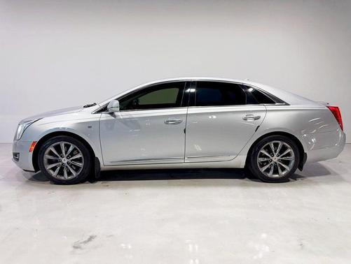 2013 Cadillac XTS Base