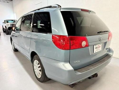 2008 Toyota Sienna LE