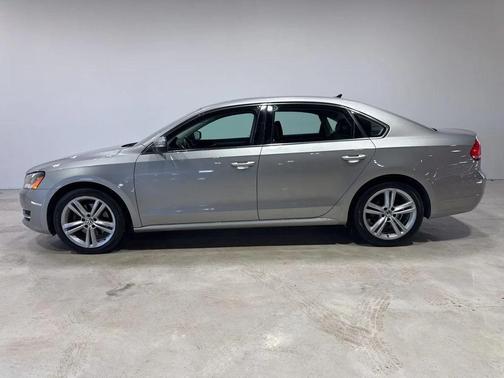 2014 Volkswagen Passat 2.0L TDI DSG SE w/Sunroof