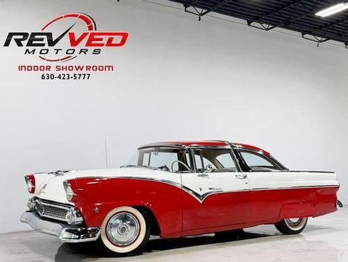 1955 Ford Fairlane Crown Victoria