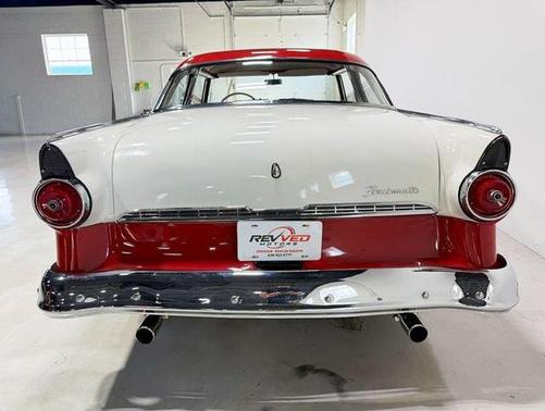 1955 Ford Fairlane Crown Victoria