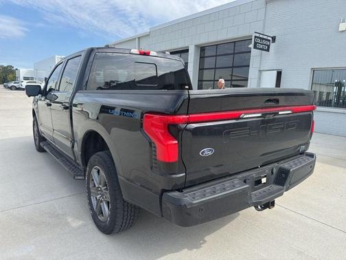 2023 Ford F-150 Lightning Platinum