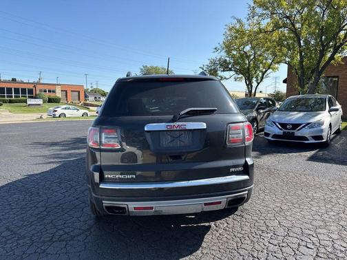 2013 GMC Acadia Denali