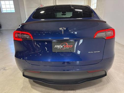 2021 Tesla Model Y Long Range Dual Motor All-Wheel Drive