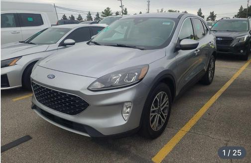 2022 Ford Escape SEL