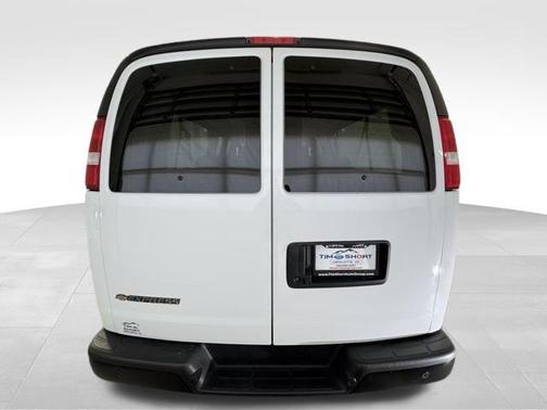 2022 Chevrolet Express 3500 LS