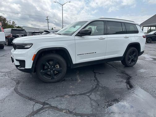 2023 Jeep Grand Cherokee L Laredo