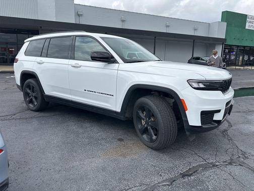 2023 Jeep Grand Cherokee L Laredo