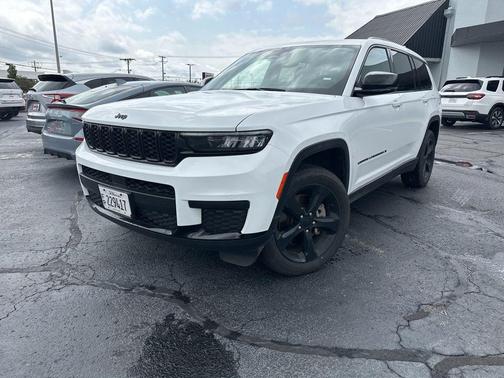 2023 Jeep Grand Cherokee L Laredo