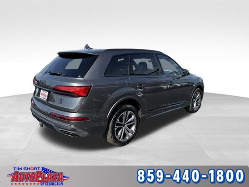 2025 Audi Q7 45 Premium Plus