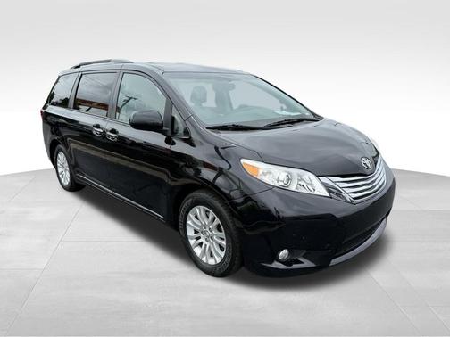 2017 Toyota Sienna L