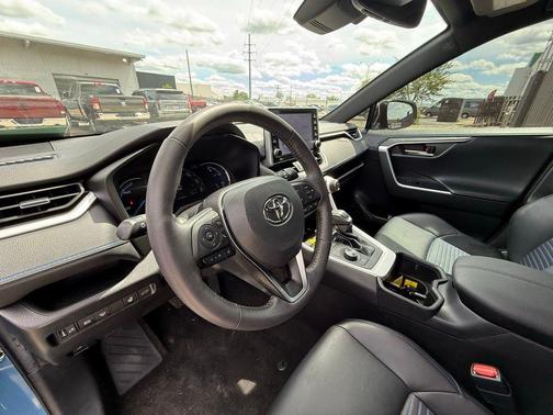 2022 Toyota RAV4 Hybrid XSE