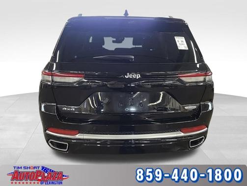 2022 Jeep Grand Cherokee Summit