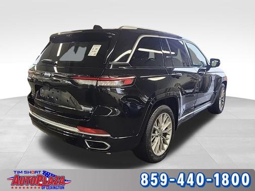 2022 Jeep Grand Cherokee Summit