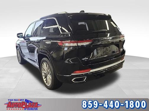 2022 Jeep Grand Cherokee Summit