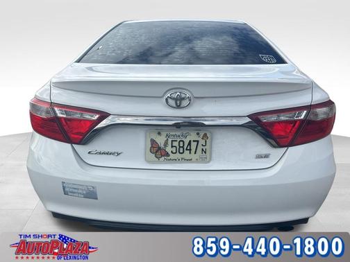 2016 Toyota Camry SE