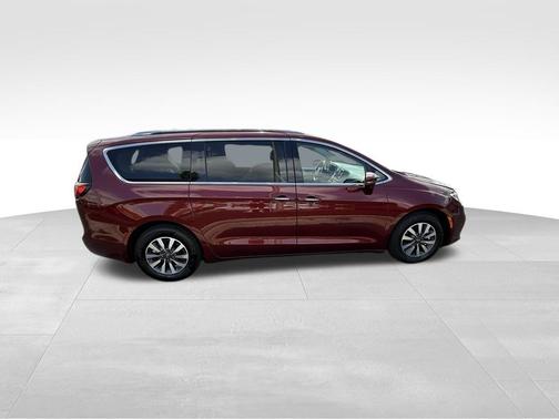 2021 Chrysler Pacifica Hybrid Touring L