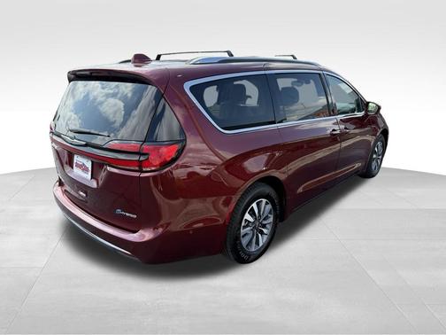 2021 Chrysler Pacifica Hybrid Touring L