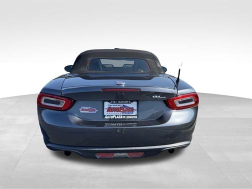 2017 FIAT 124 Spider Classica