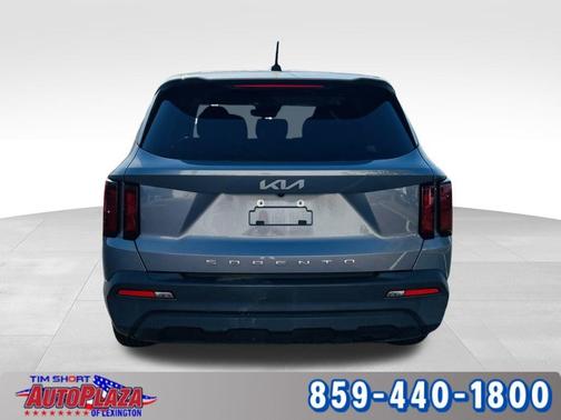 2022 Kia Sorento LX