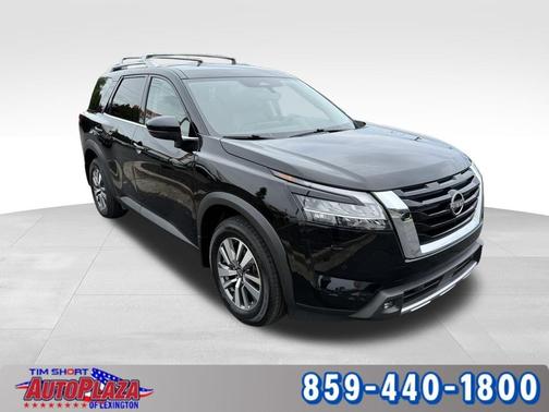 2022 Nissan Pathfinder SL