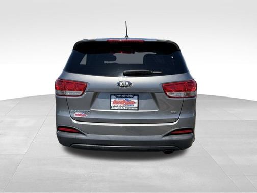2017 Kia Sorento L