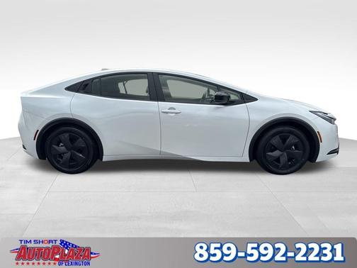 2025 Toyota Prius LE