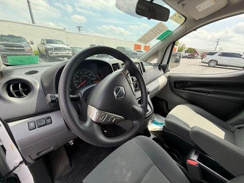 2020 Nissan NV200 SV