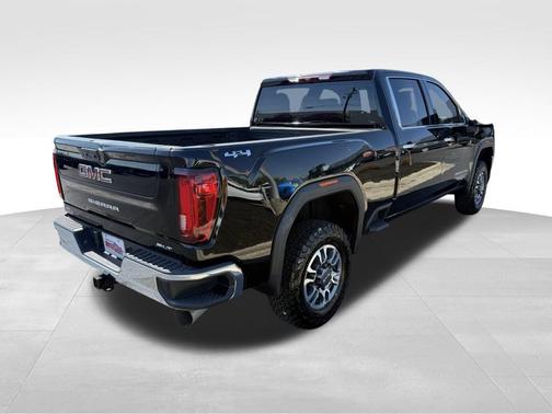 2022 GMC Sierra 2500 SLT
