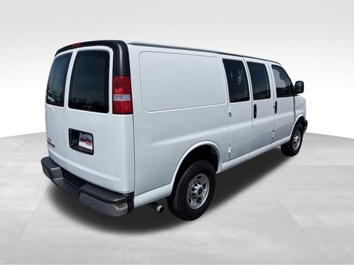 2023 GMC Savana 2500 Work Van