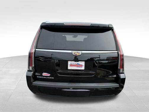 2018 Cadillac Escalade Luxury