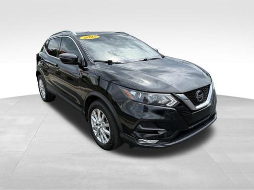 2021 Nissan Rogue Sport SV