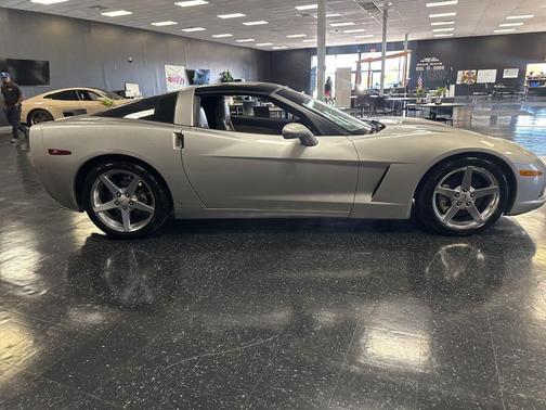 2006 Chevrolet Corvette Base
