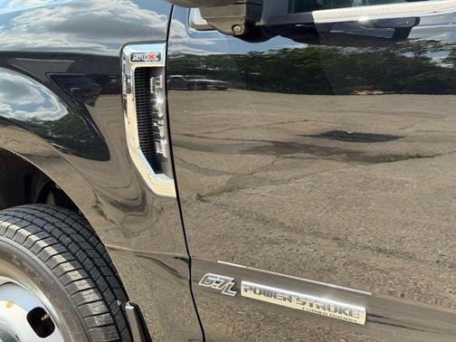 2022 Ford F-350 XL