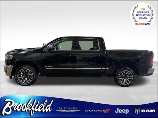 Diamond Black Crystal Pearlcoat 2026 RAM 1500 Limited