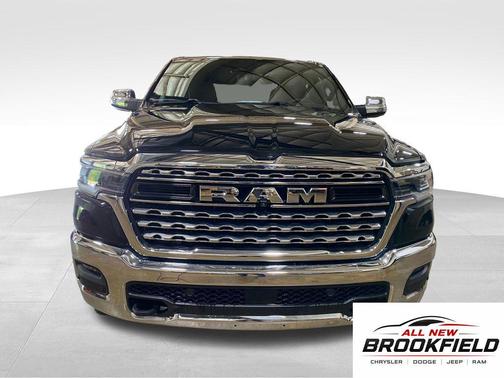 Diamond Black Crystal Pearlcoat 2026 RAM 1500 Limited