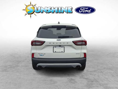 Star White Metallic Tri-Coat 2023 Ford Escape Active
