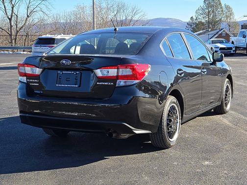 2019 Subaru Impreza 2.0i