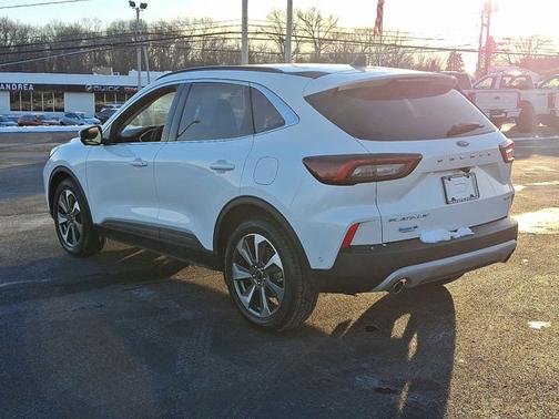 2024 Ford Escape Platinum