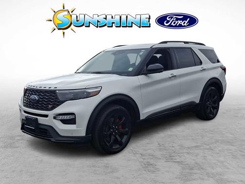 Star White Metallic Tri-Coat 2022 Ford Explorer ST
