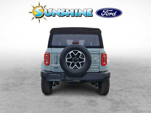 2024 Ford Bronco Outer Banks