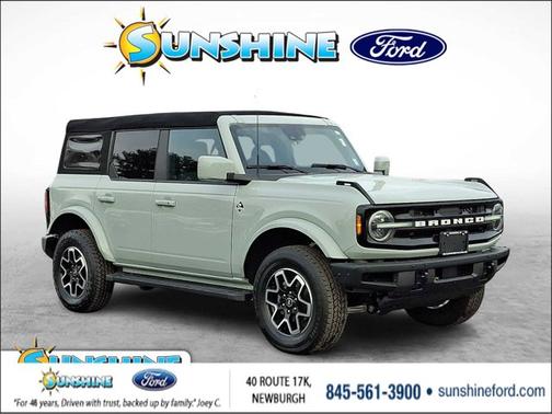 2024 Ford Bronco Outer Banks