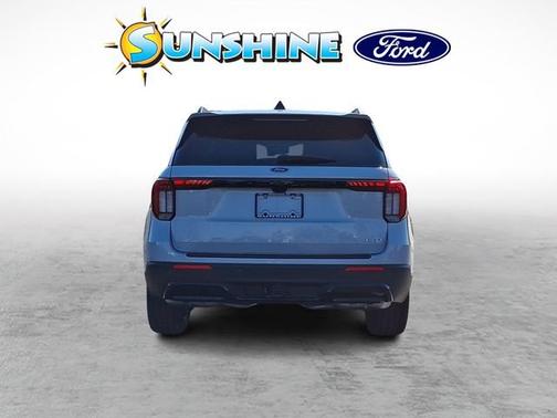 White Metallic 2026 Ford Explorer ST-Line